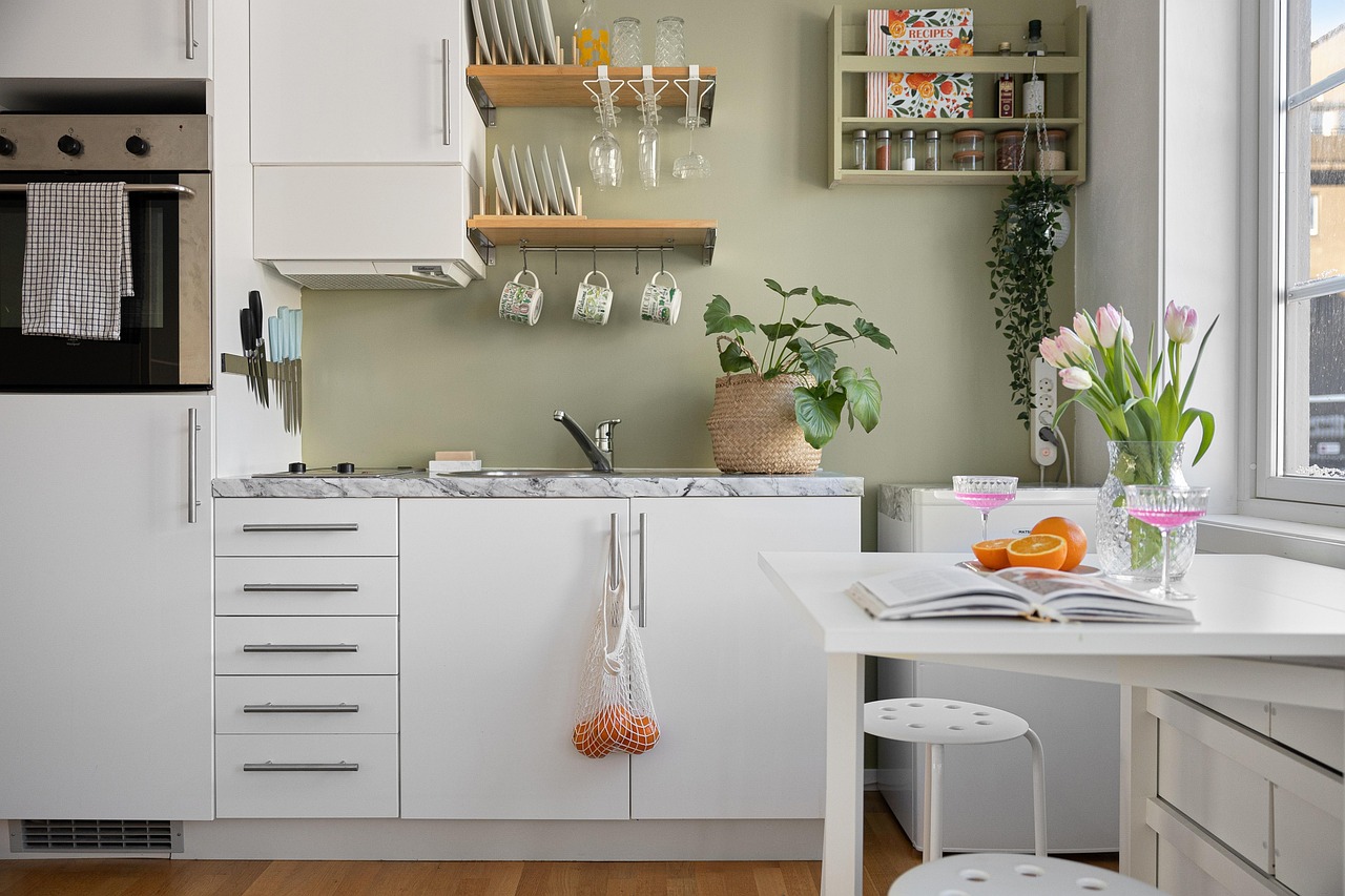 Kitchen, interior design, apartment — Evening Leisure at The Continuum: Coastal Luxury for Families
